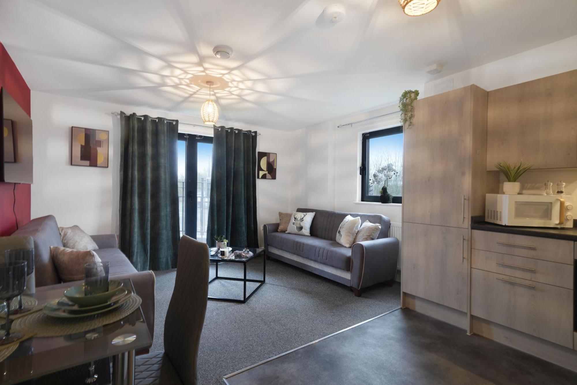 One And Two Bed Apartments Slough Near Heathrow 콘부룩 외부 사진