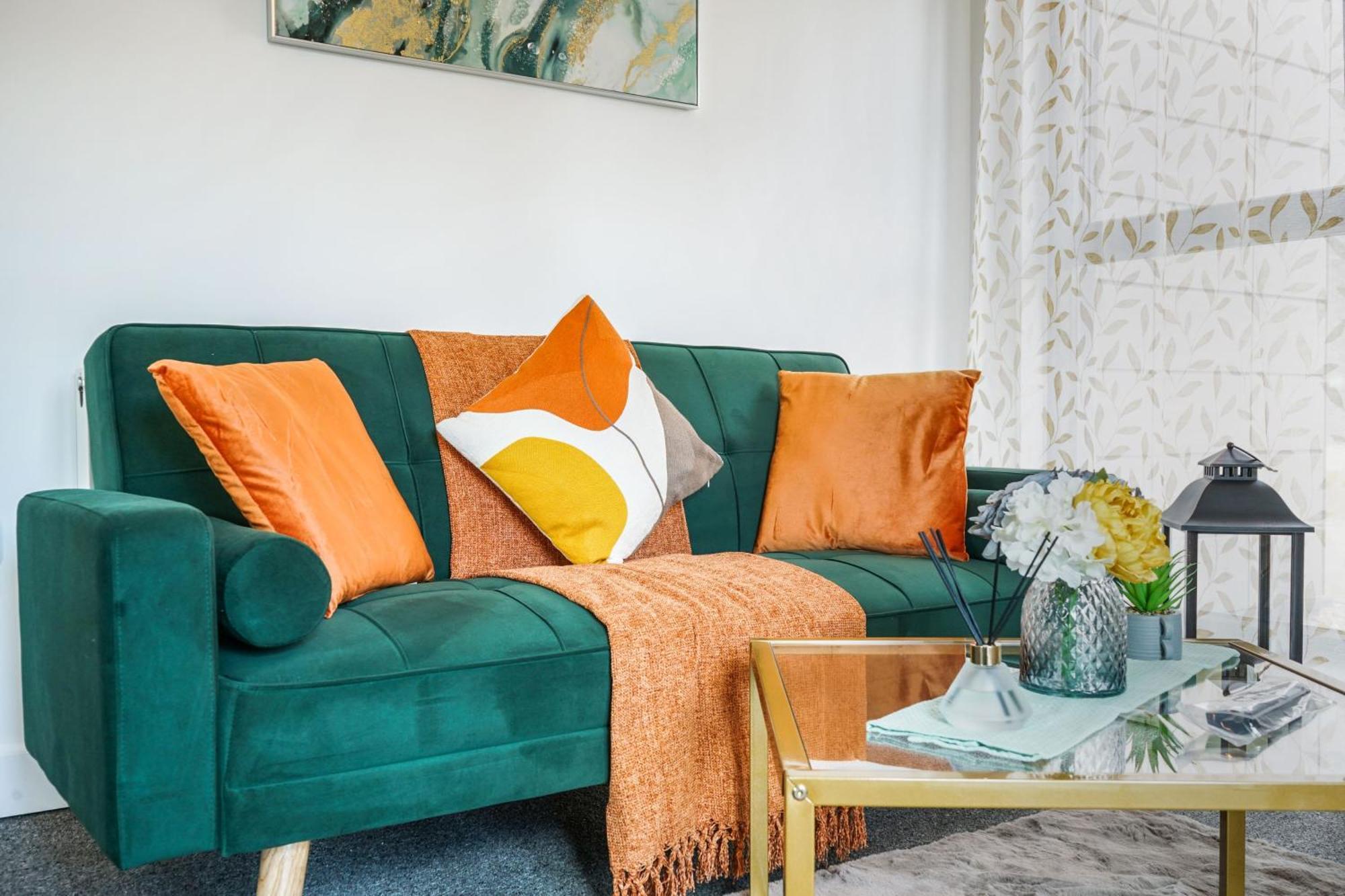 One And Two Bed Apartments Slough Near Heathrow 콘부룩 외부 사진